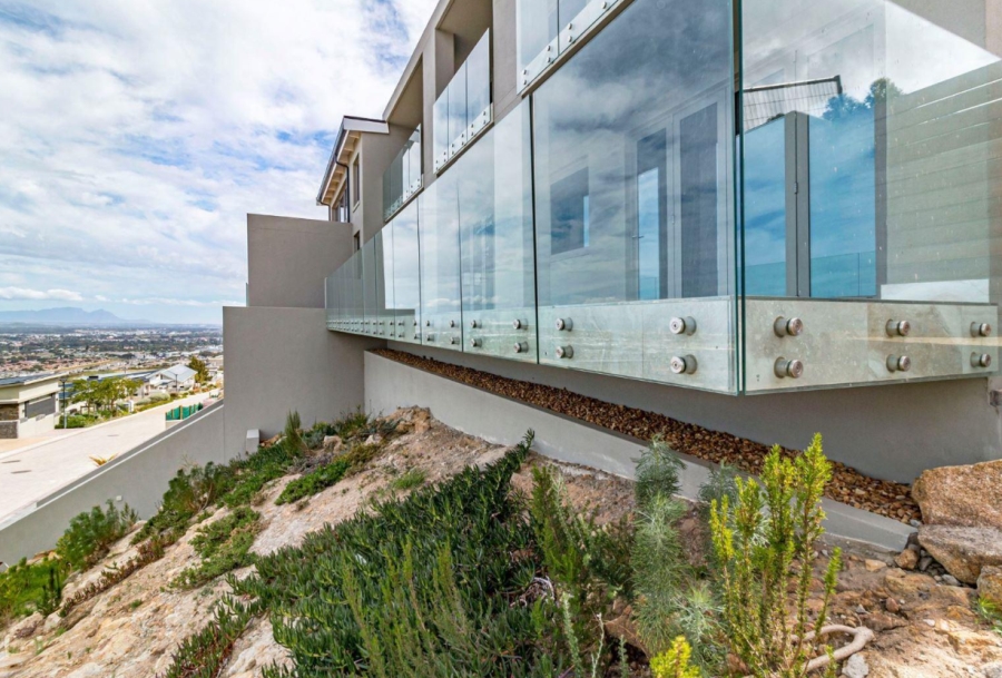 7 Bedroom Property for Sale in Fairhaven Country Estate Western Cape